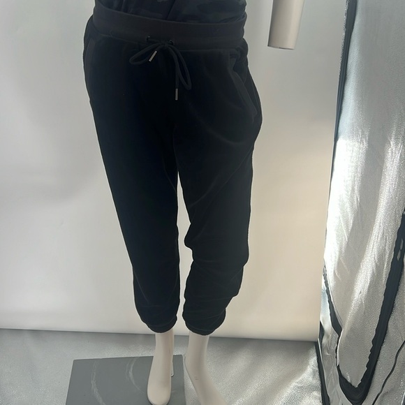 Athleta Pants - Athleta volour joggers size medium
